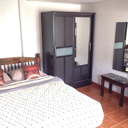 Baan Aree (Adults Only) Hotel Chiang Mai Bagian luar foto