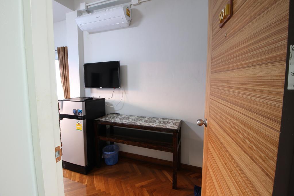 Baan Aree (Adults Only) Hotel Chiang Mai Bagian luar foto