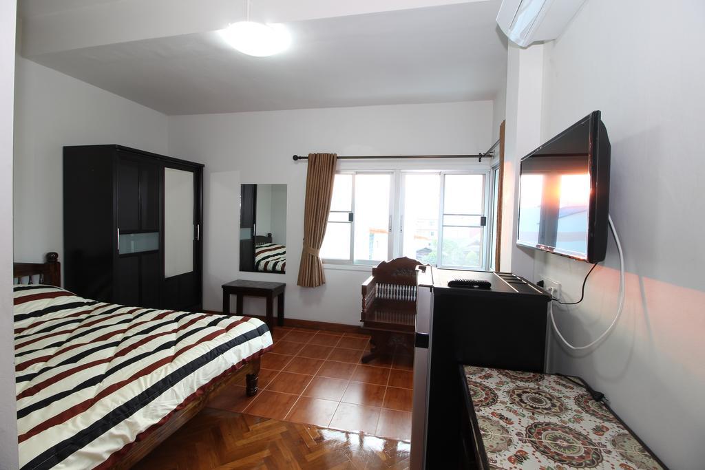 Baan Aree (Adults Only) Hotel Chiang Mai Bagian luar foto