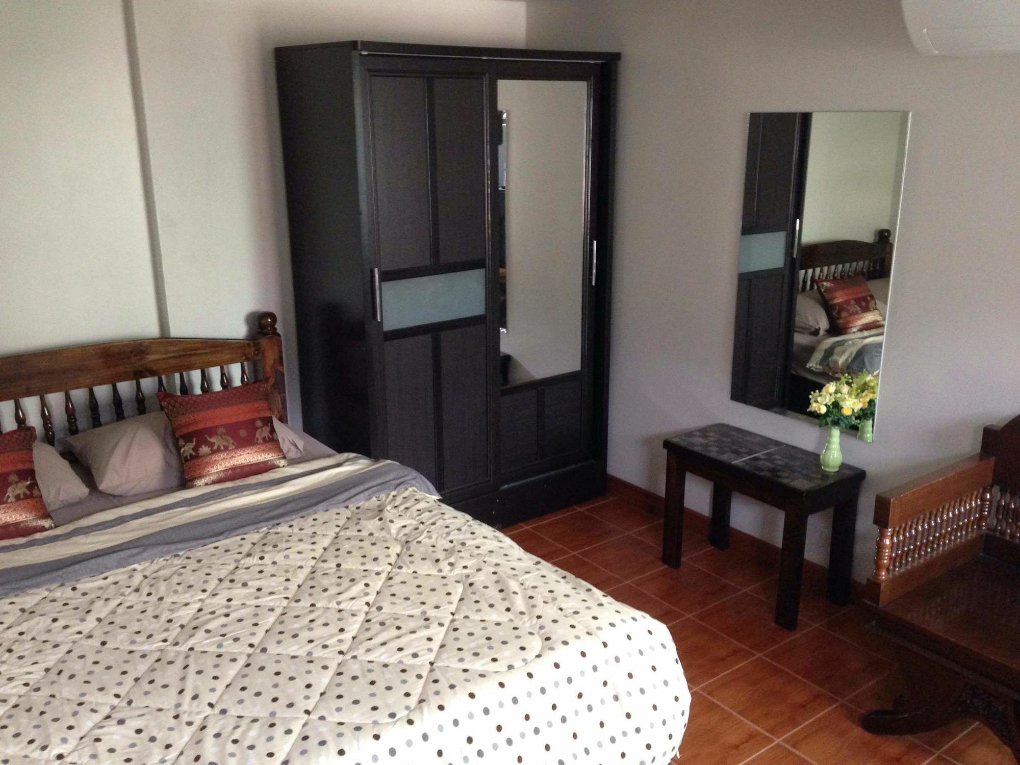 Baan Aree (Adults Only) Hotel Chiang Mai Bagian luar foto